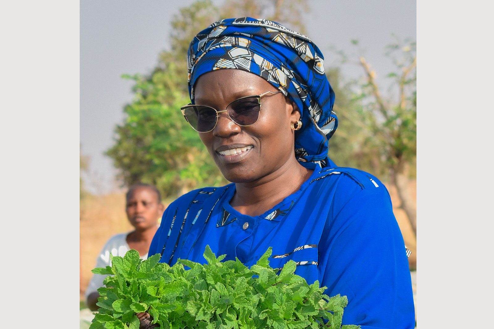 Lire la suite à propos de l’article ÉDITORIAL Les femmes trouvent dans la calebasse de solidarité, un cadre d’échange, de liberté d’expression, de prise en compte de leurs préoccupations.